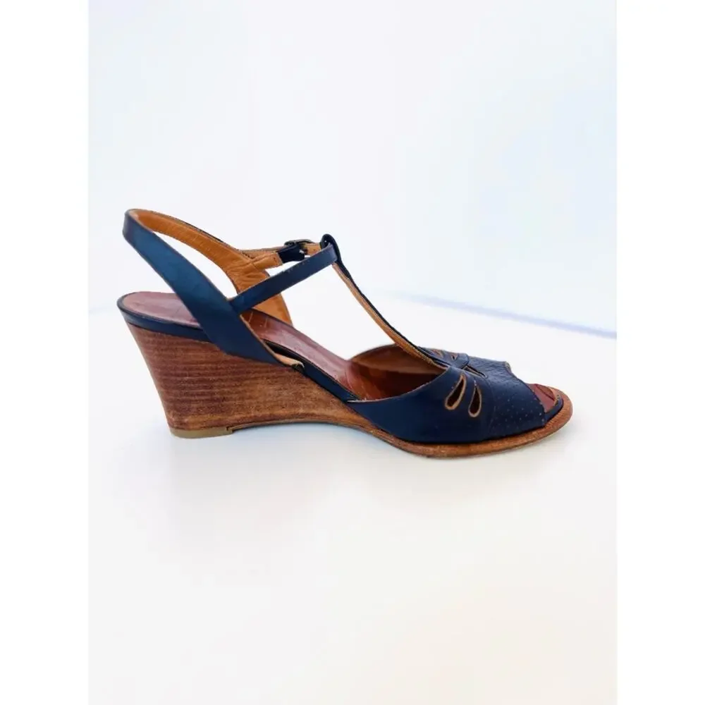 Chie Mihara Navy Blue Leather T-Strap Wedge Cutout Sandals Size 38 70s Style